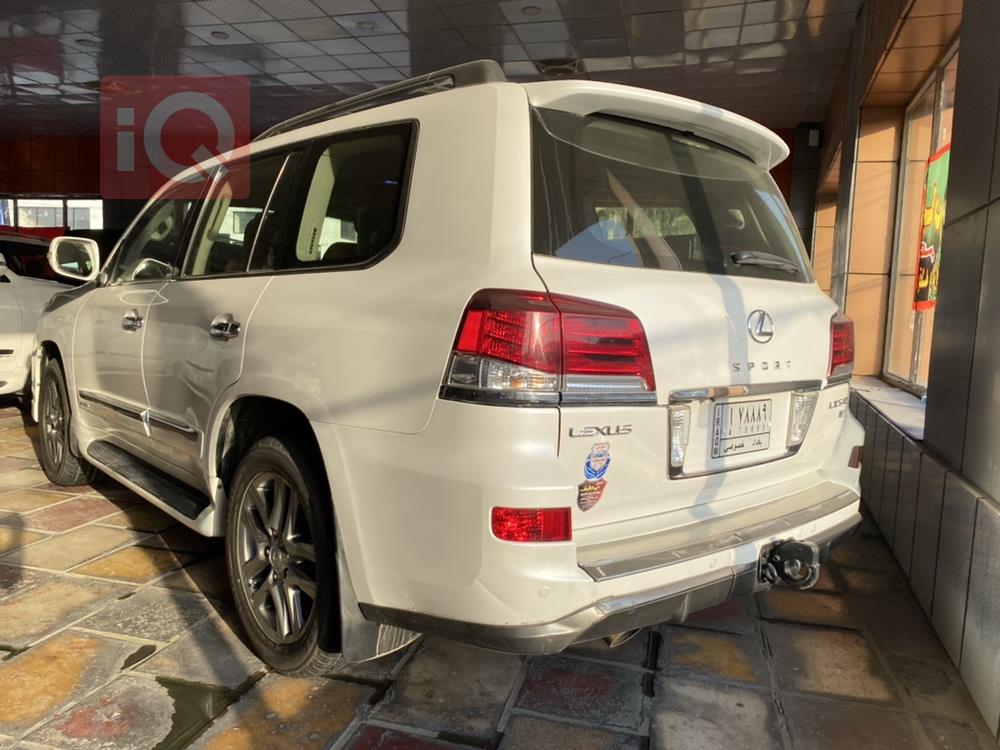 Lexus LX